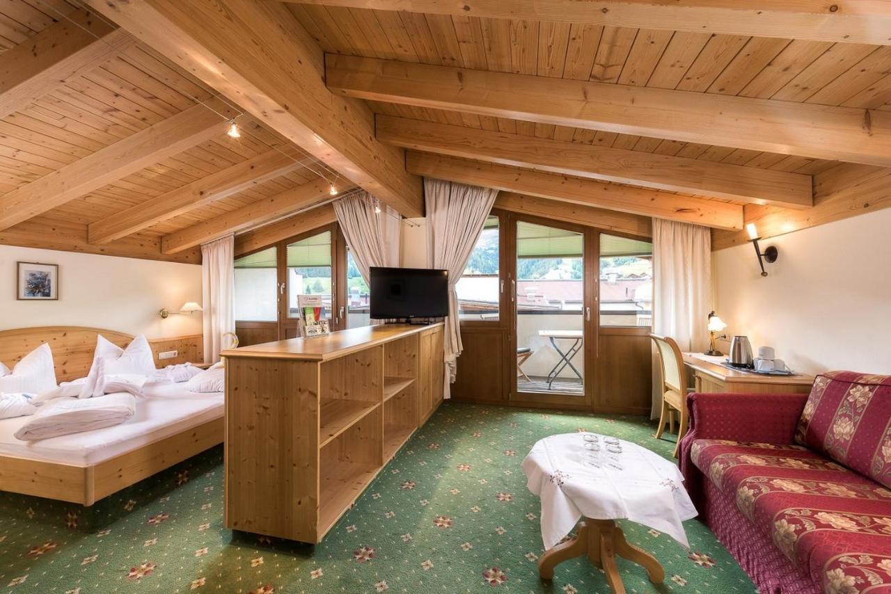 Familienhotel Adler Serfaus Quarto foto